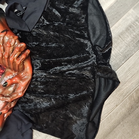 Halloween devil costume - Picture 7 of 11